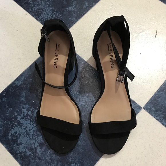 Sandal - Picture 3 of 4